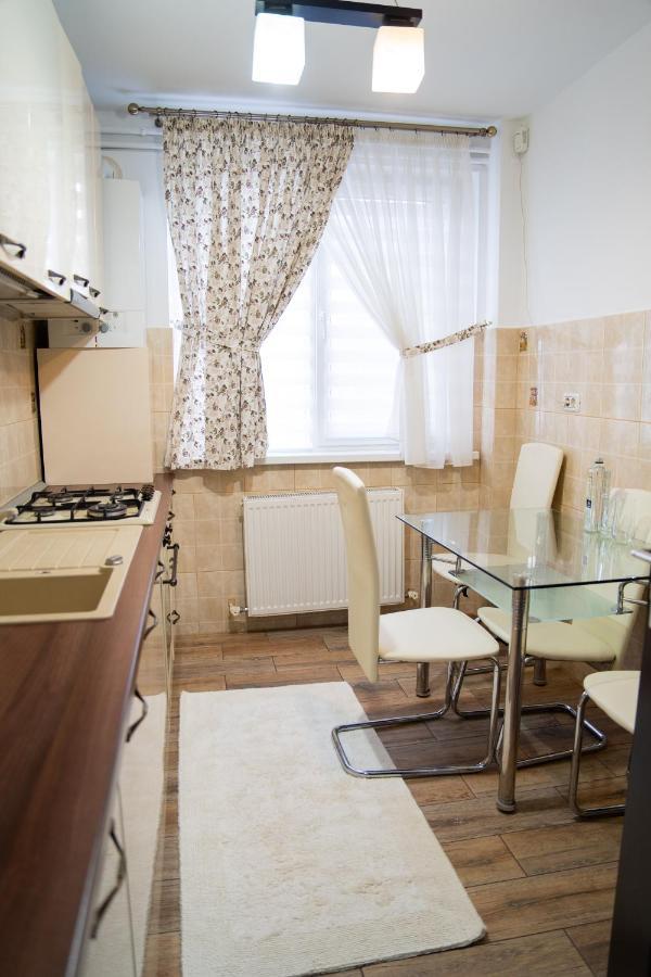 Ultracentral Golden Apartament 2 Сучава Экстерьер фото
